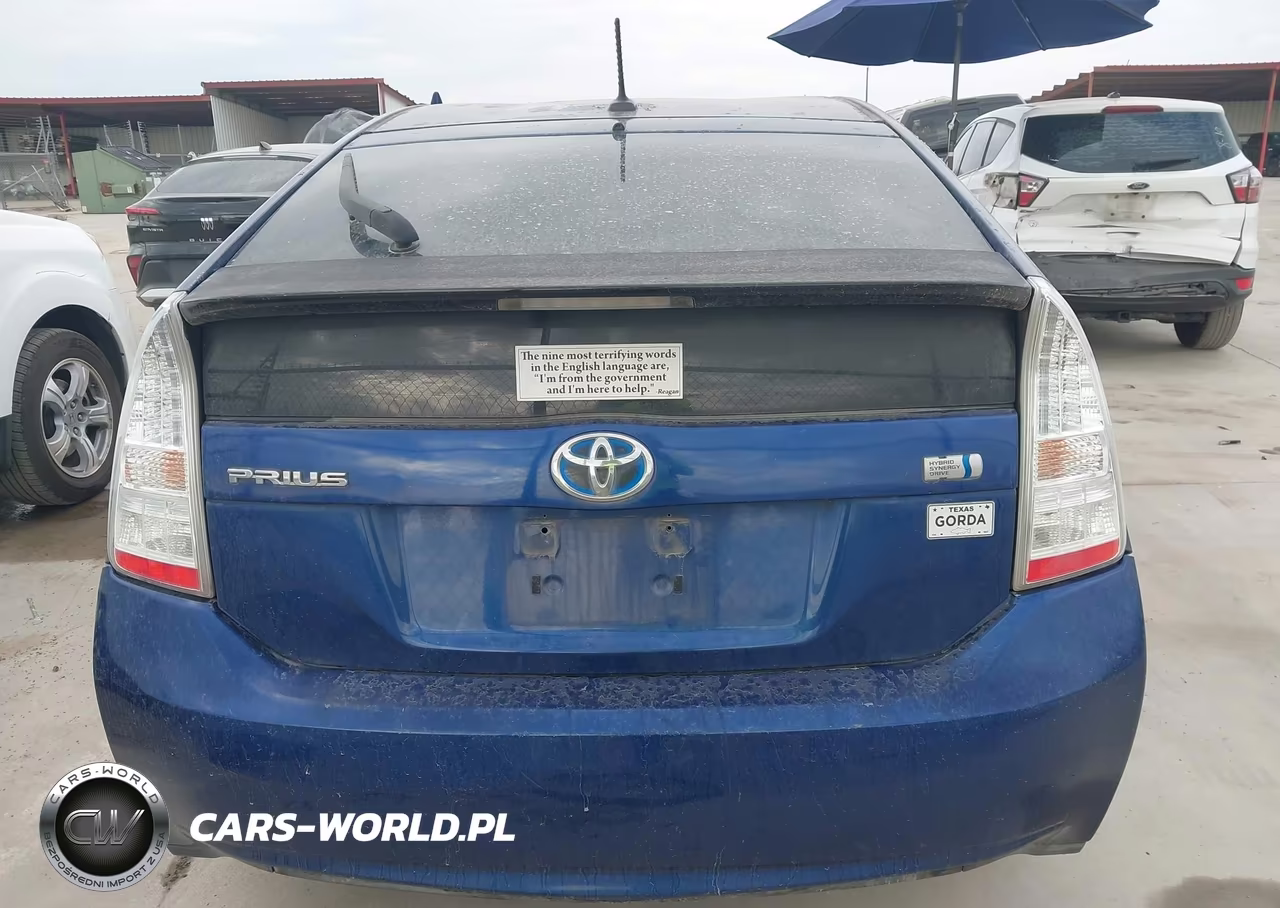 2011 Toyota Prius Two VIN:JTDKN3DU1B5328624 - 16