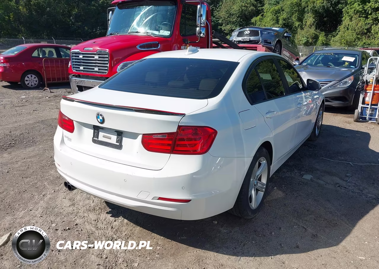 2015 BMW 328I xDrive VIN:WBA3B5G56FNS16854 - 4
