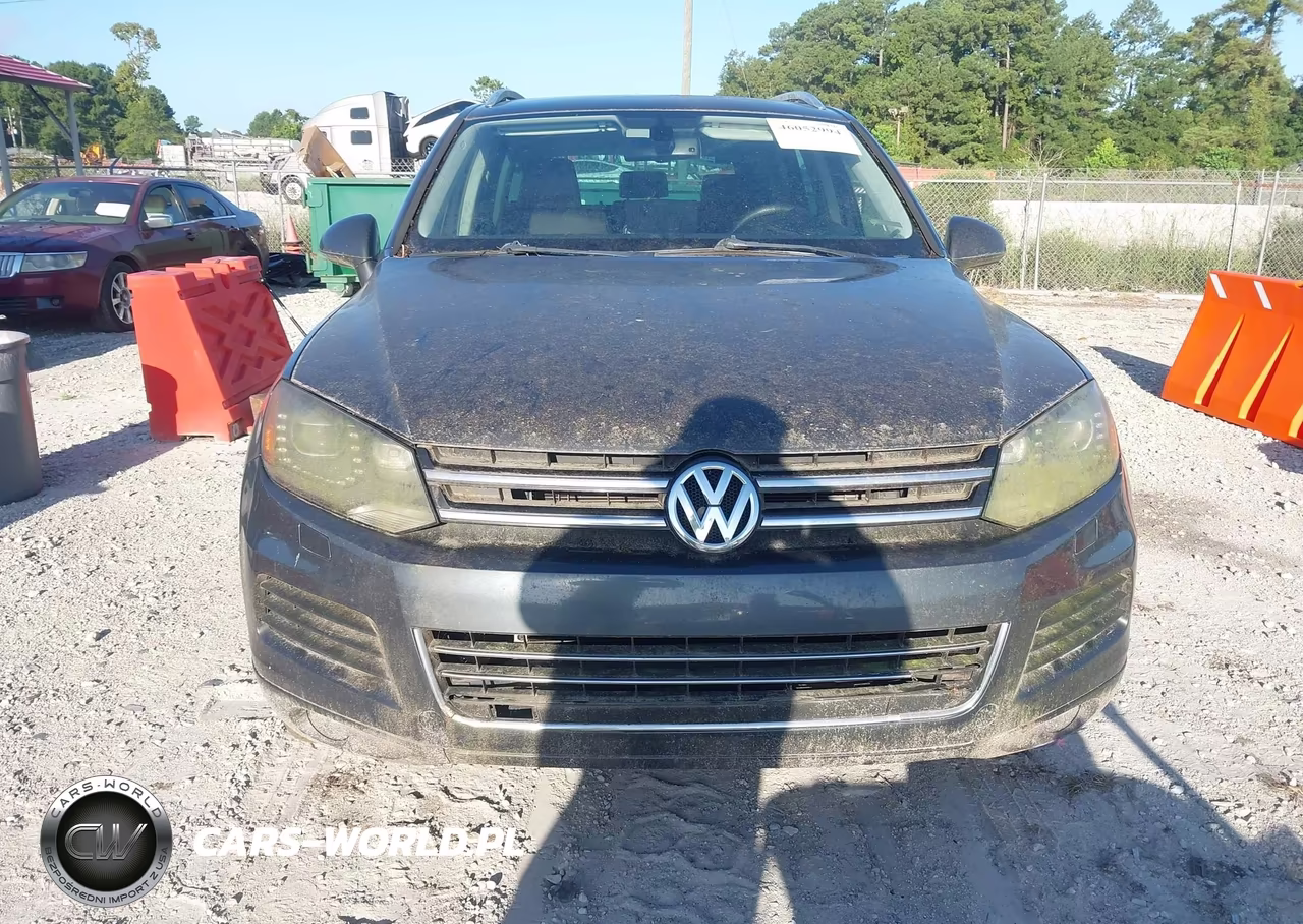 2014 Volkswagen Touareg 3.6L Sport VIN:WVGEF9BP5ED005483 - 12