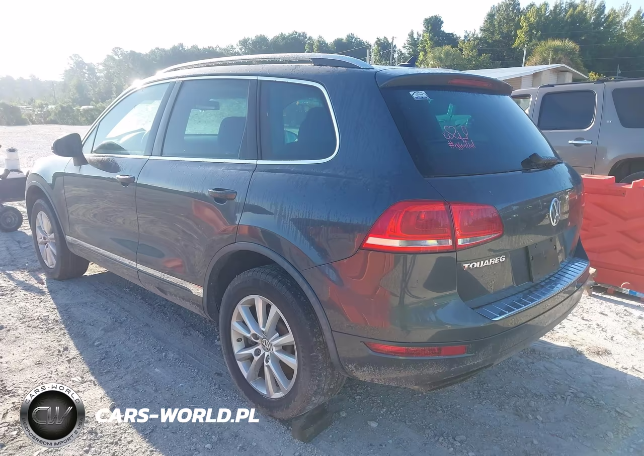 2014 Volkswagen Touareg 3.6L Sport VIN:WVGEF9BP5ED005483 - 3