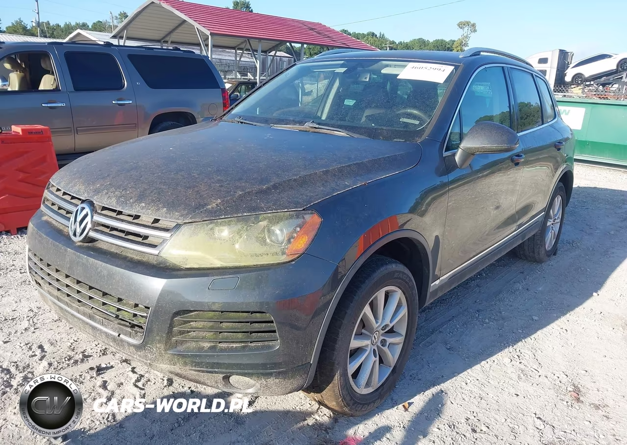2014 Volkswagen Touareg 3.6L Sport VIN:WVGEF9BP5ED005483 - 6