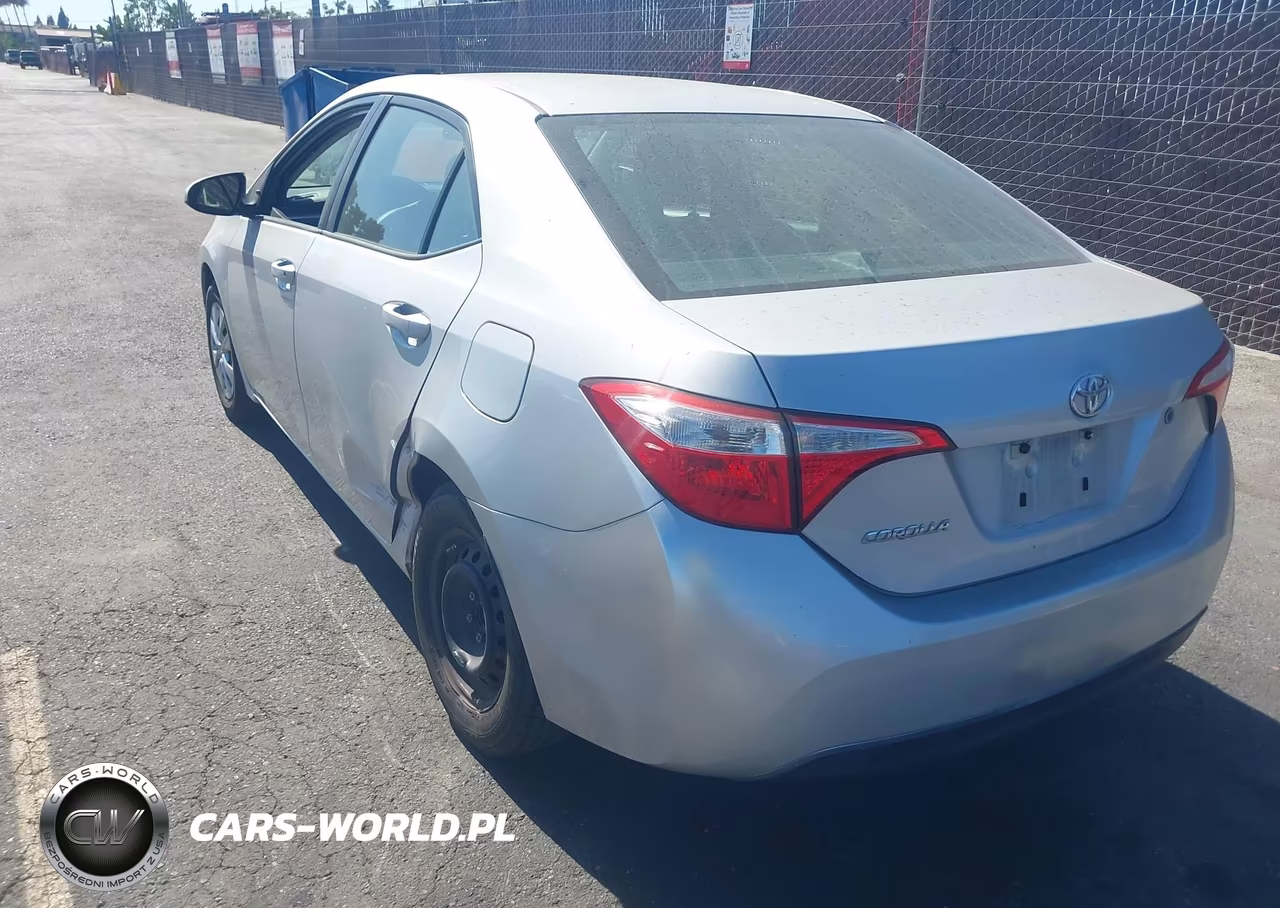 2015 Toyota Corolla L VIN:5YFBURHE8FP363498 - 3