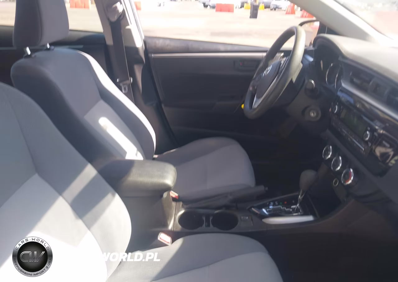 2015 Toyota Corolla L VIN:5YFBURHE8FP363498 - 5