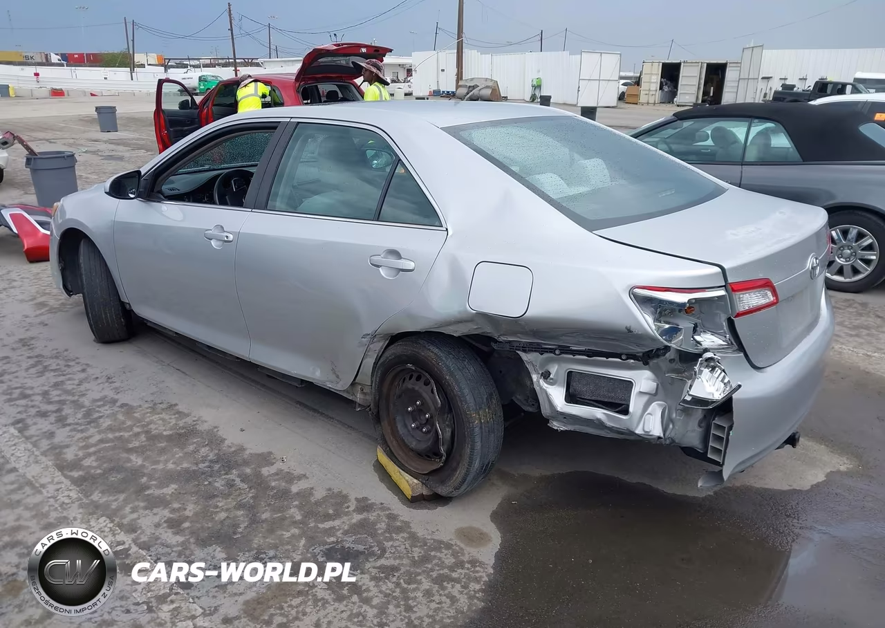2012 Toyota Camry Le VIN:4T4BF1FK6CR160761 - 3
