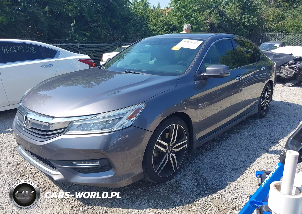2017 Honda Accord Touring V6 VIN:1HGCR3F90HA023456 - 2