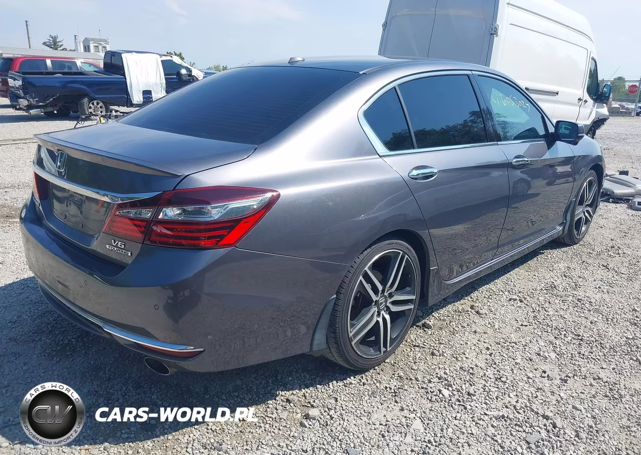 2017 Honda Accord Touring V6 VIN:1HGCR3F90HA023456 - 4