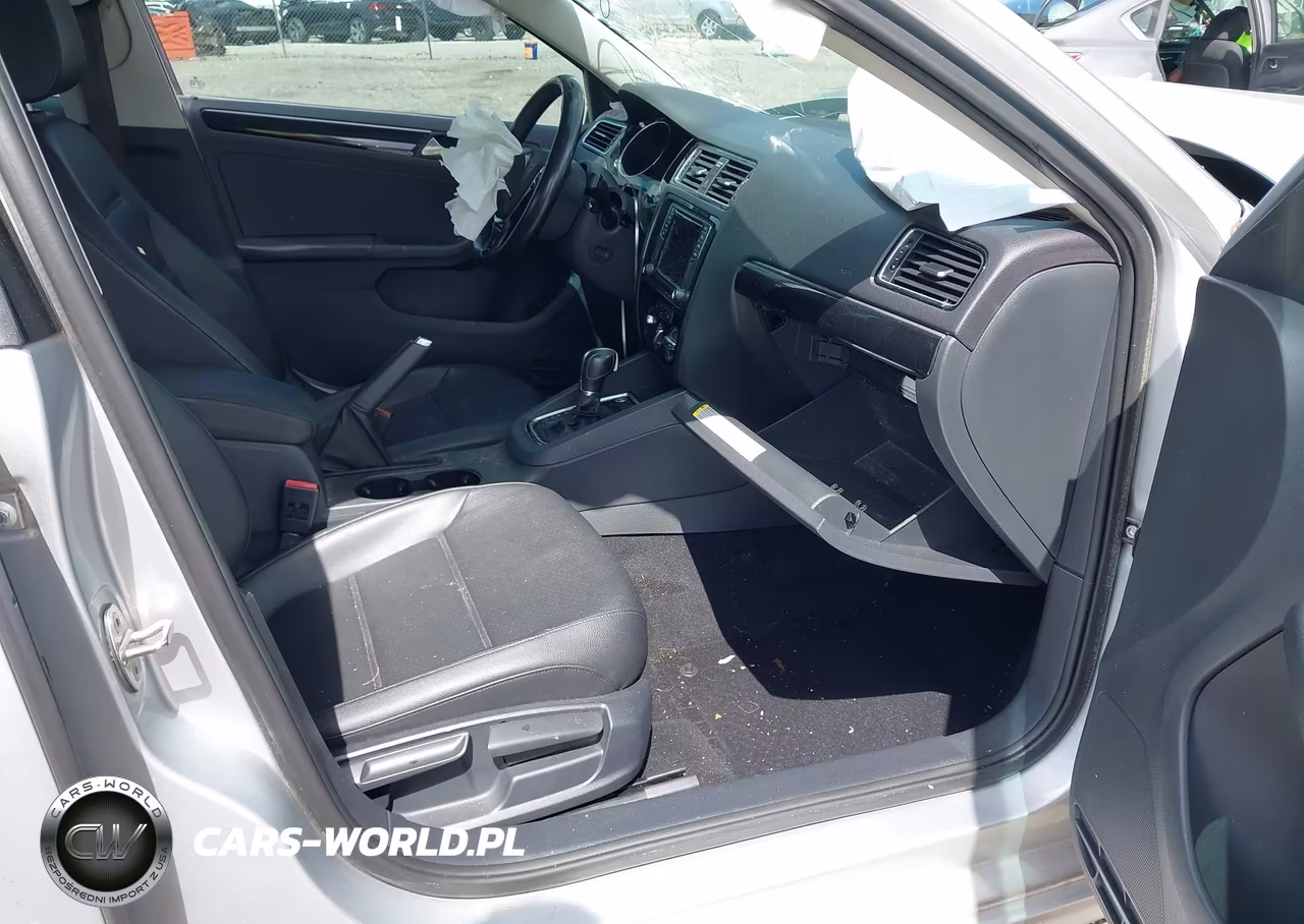 2016 Volkswagen Jetta 1.8T Sel VIN:3VWL07AJ9GM356318 - 5