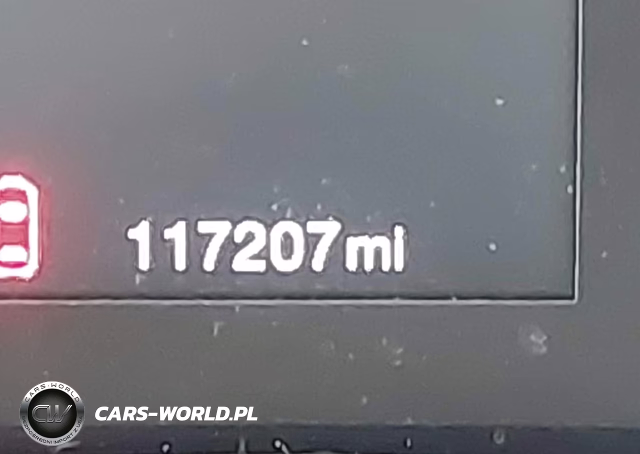 JEEP RENEGADE L VIN:ZACCJBBT0FPB70823 - 16
