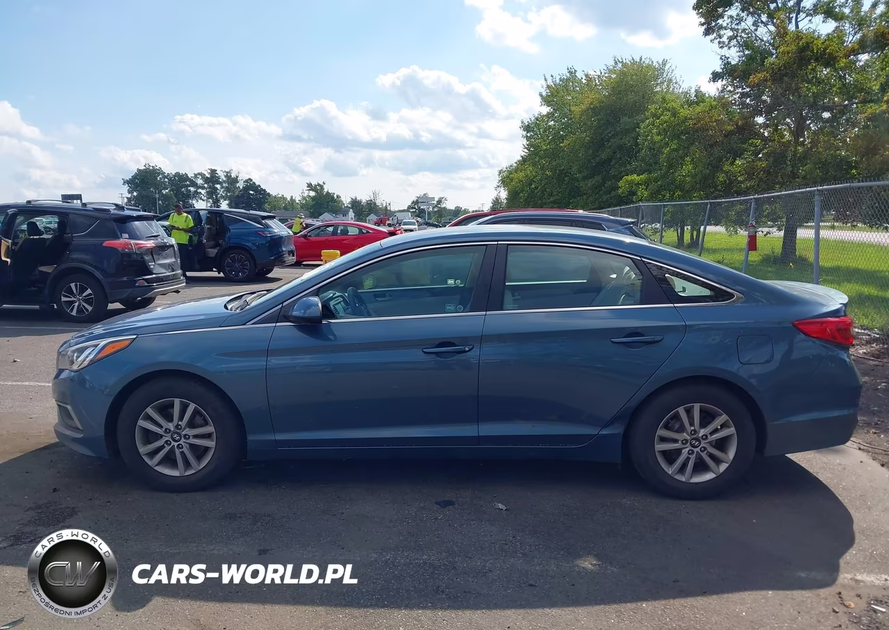 2016 Hyundai Sonata Se VIN:5NPE24AF5GH355463 - 13