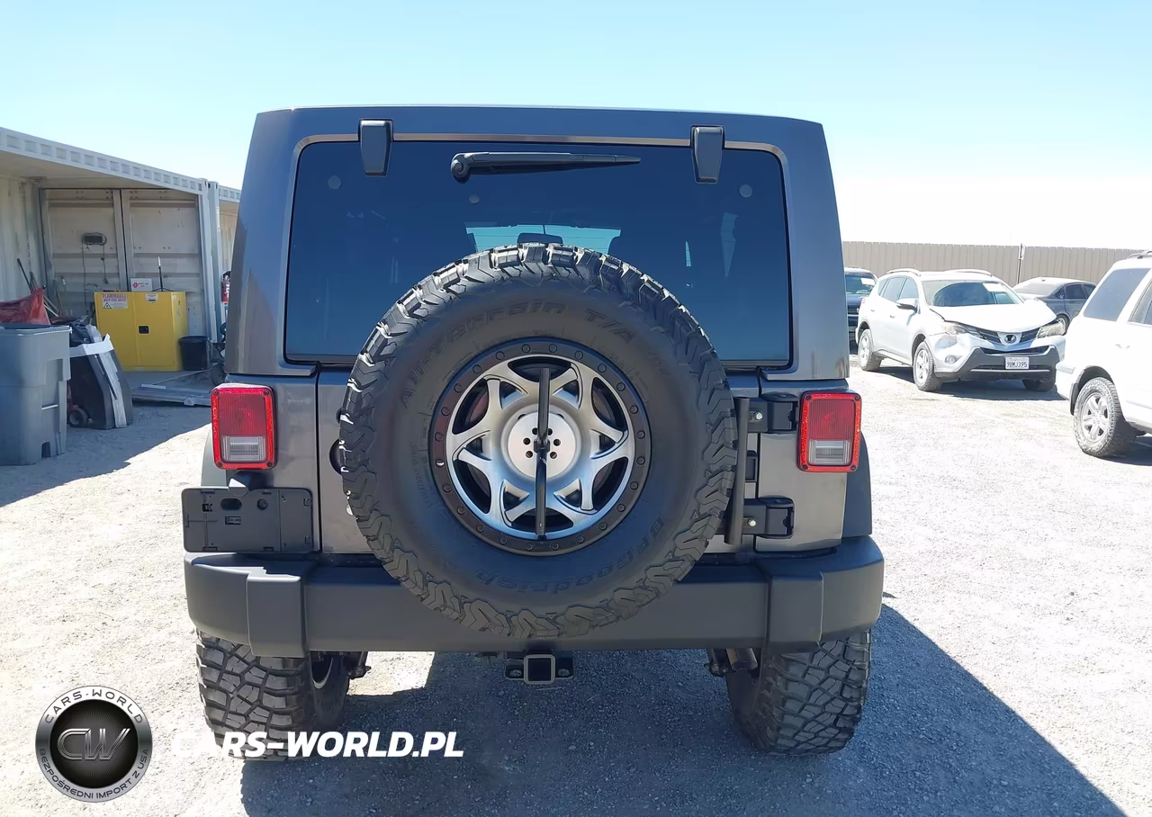 2017 Jeep Wrangler Unlimited Rubicon 4X4 VIN:1C4BJWFG8HL646376 - 17