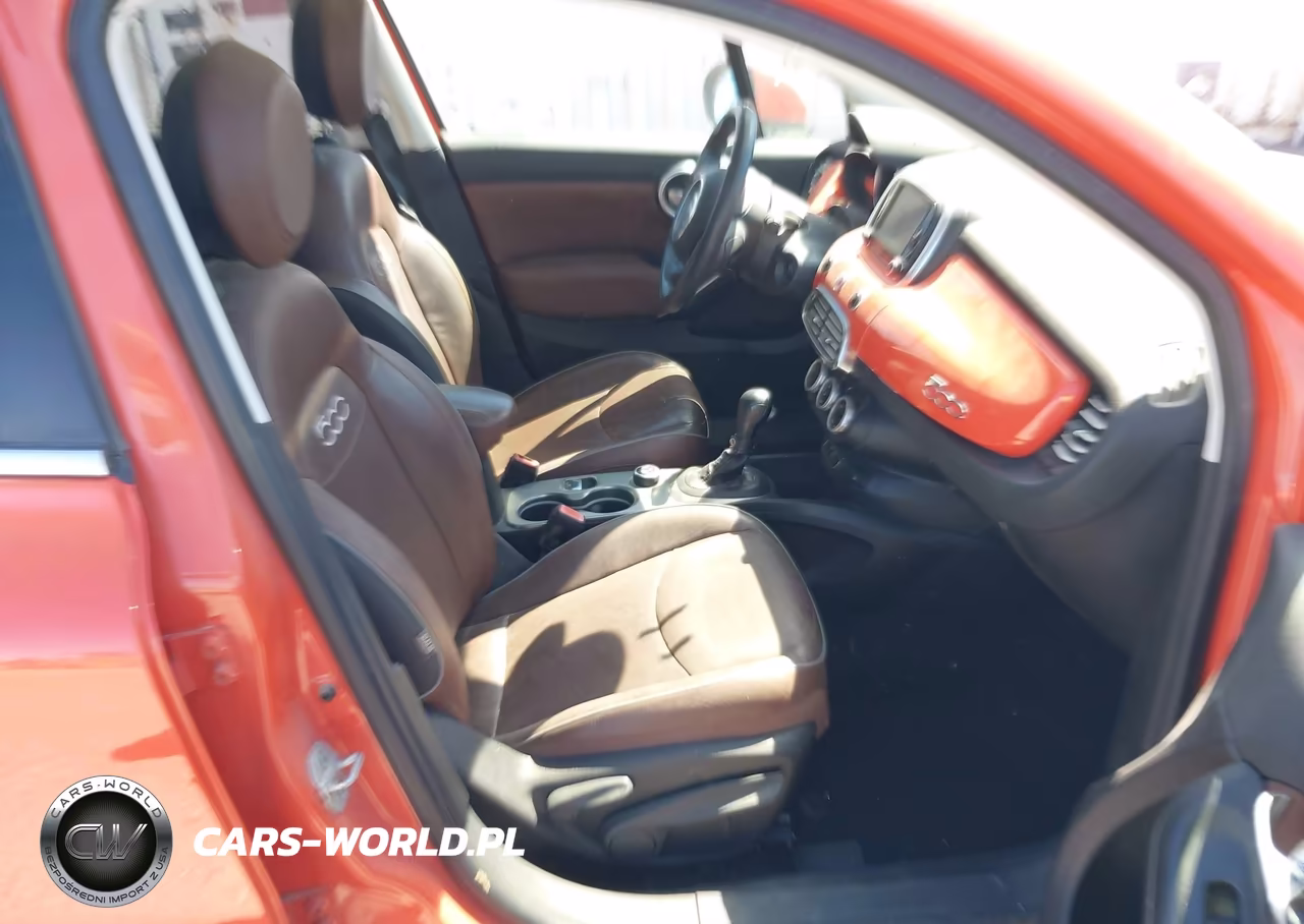 2016 Fiat 500X Lounge VIN:ZFBCFXDT7GP392648 - 5