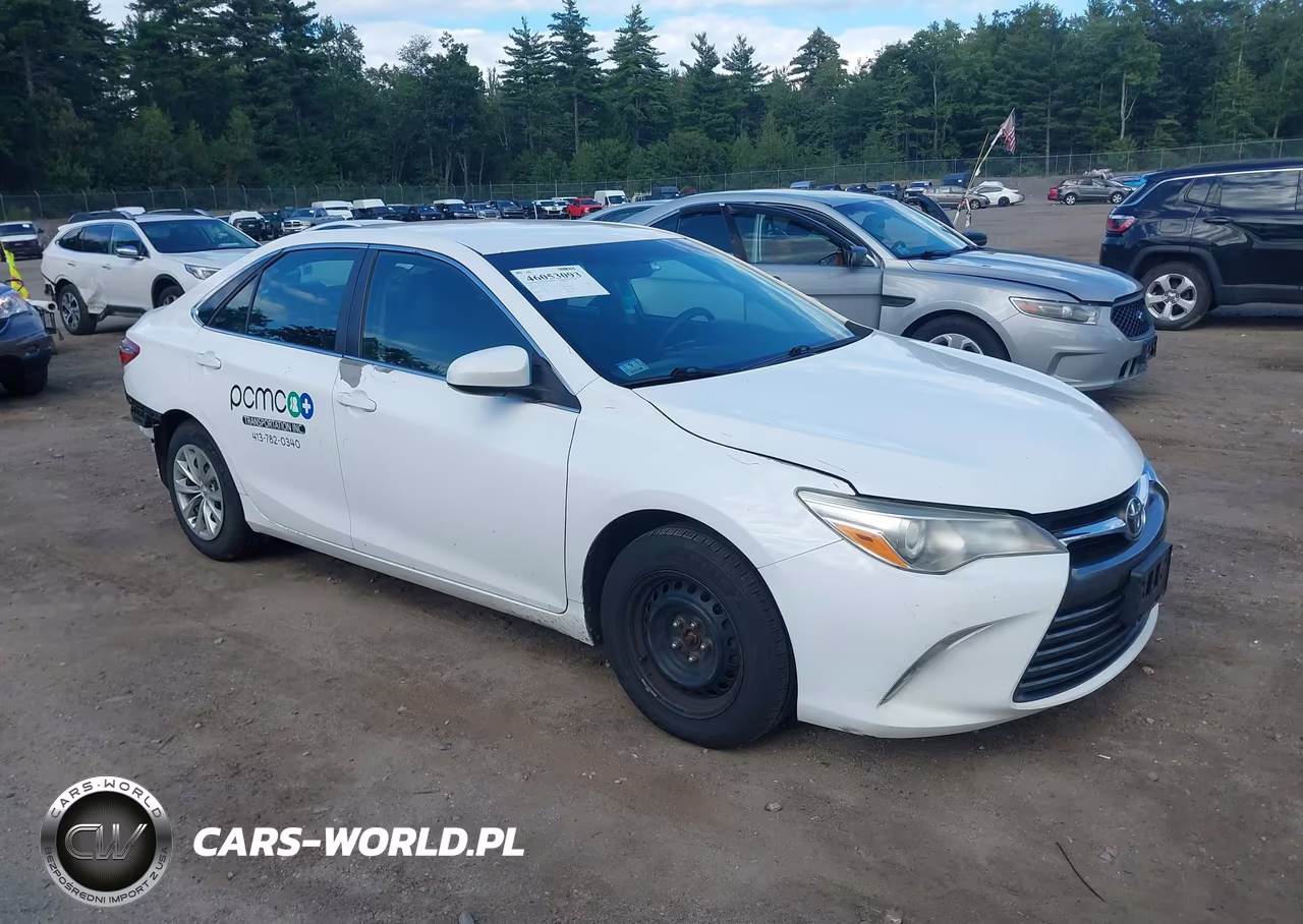 2015 Toyota Camry Le