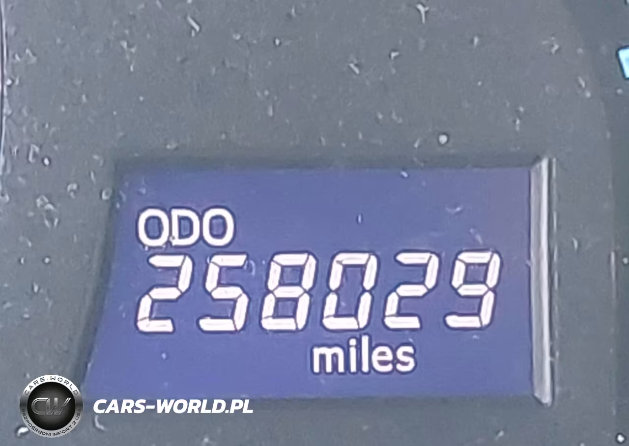 2015 Toyota Camry Le VIN:4T4BF1FK6FR470249 - 16