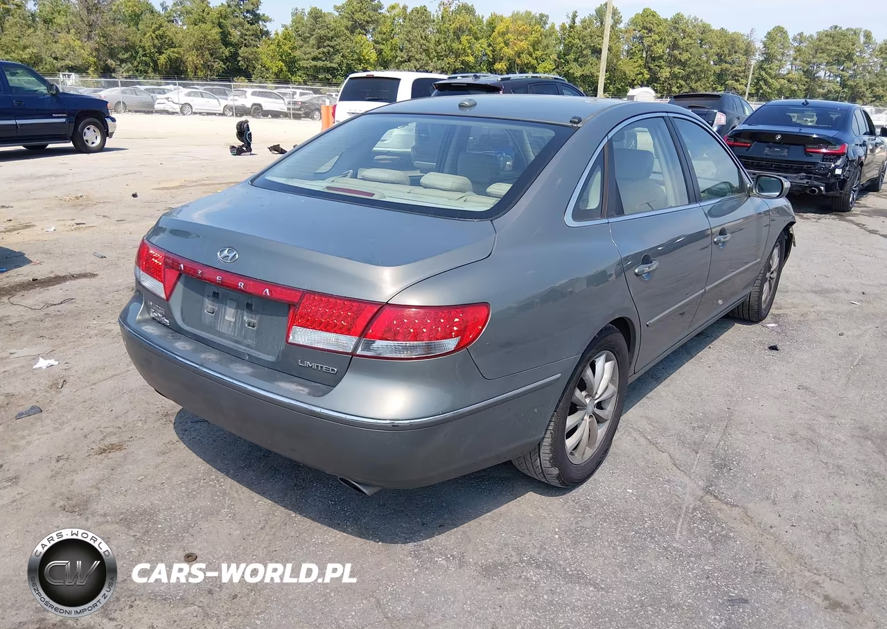 2008 Hyundai Azera Limited VIN:KMHFC46F48A286523 - 4