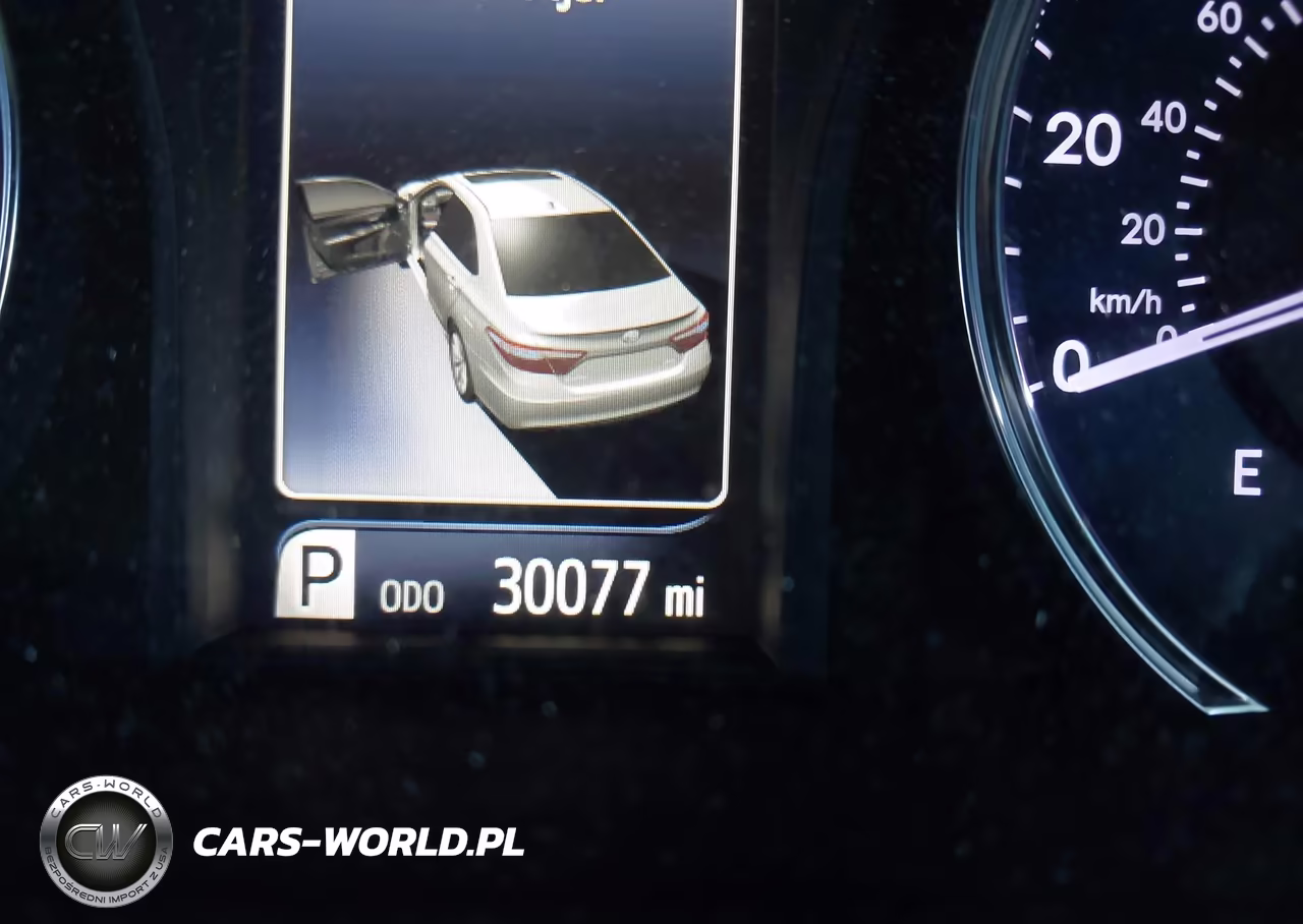 2016 Toyota Camry Le VIN:4T1BF1FK0GU541196 - 16