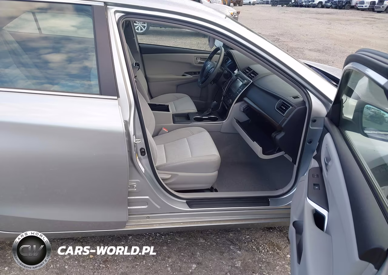 2016 Toyota Camry Le VIN:4T1BF1FK0GU541196 - 5