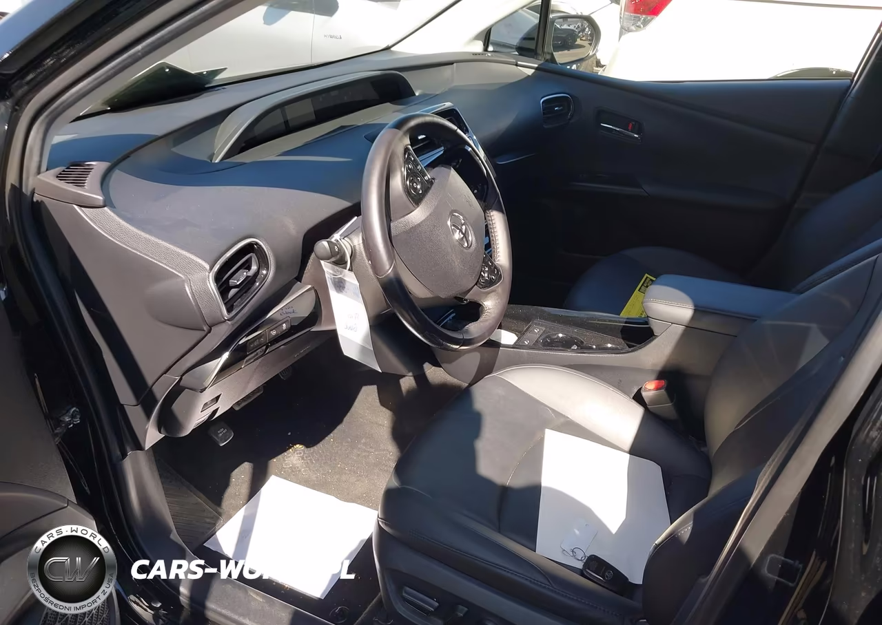 2021 Toyota Prius Xle VIN:JTDKAMFU5M3135549 - 18