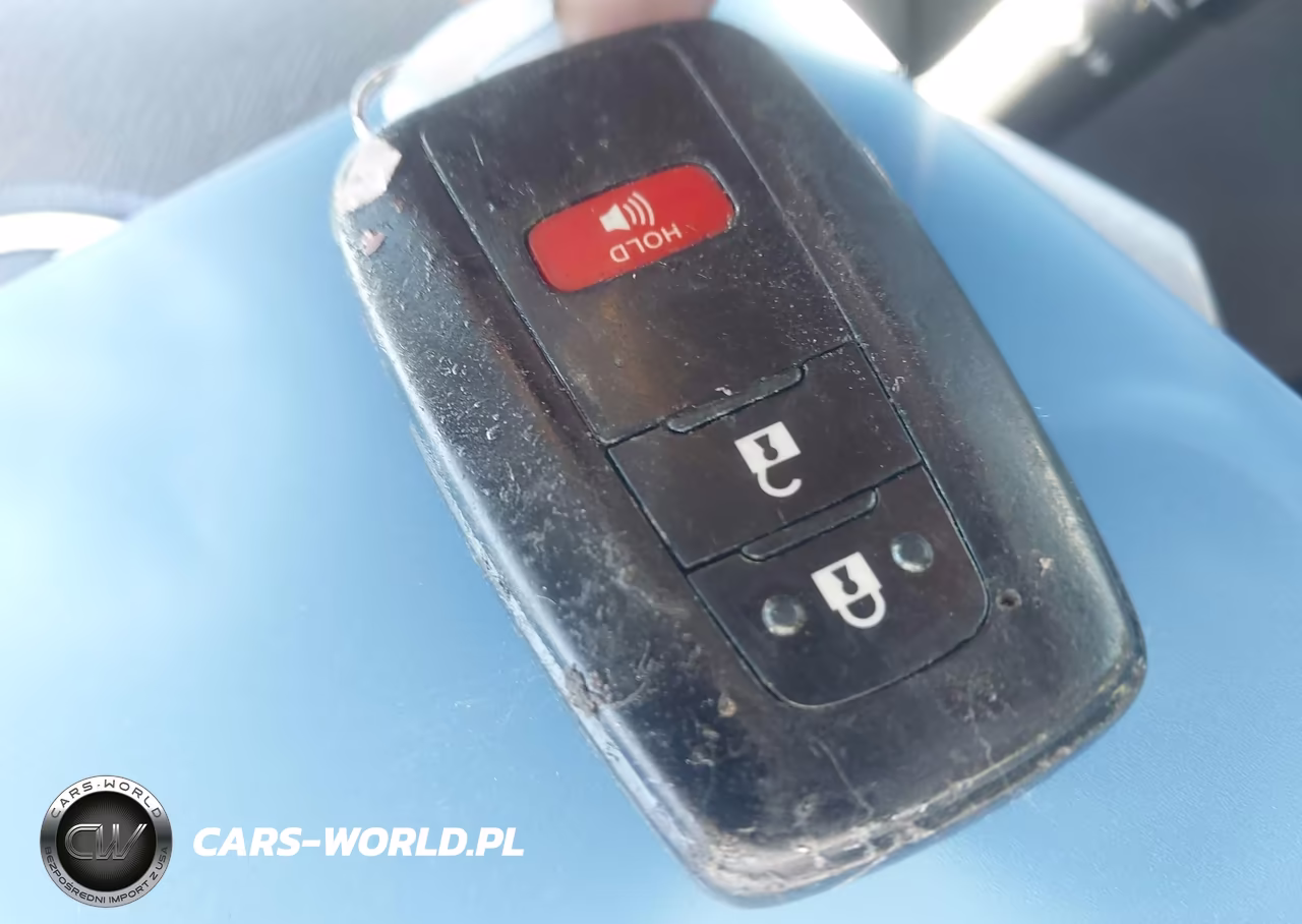 2010 Toyota Prius V VIN:JTDKN3DU1A0084856 - 11