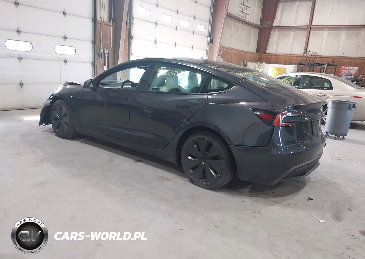 2025 Tesla Model 3 Long Range Rear-Wheel Drive-Standard Rear-Wheel Drive VIN:5YJ3E1EA3SF022066 - 3