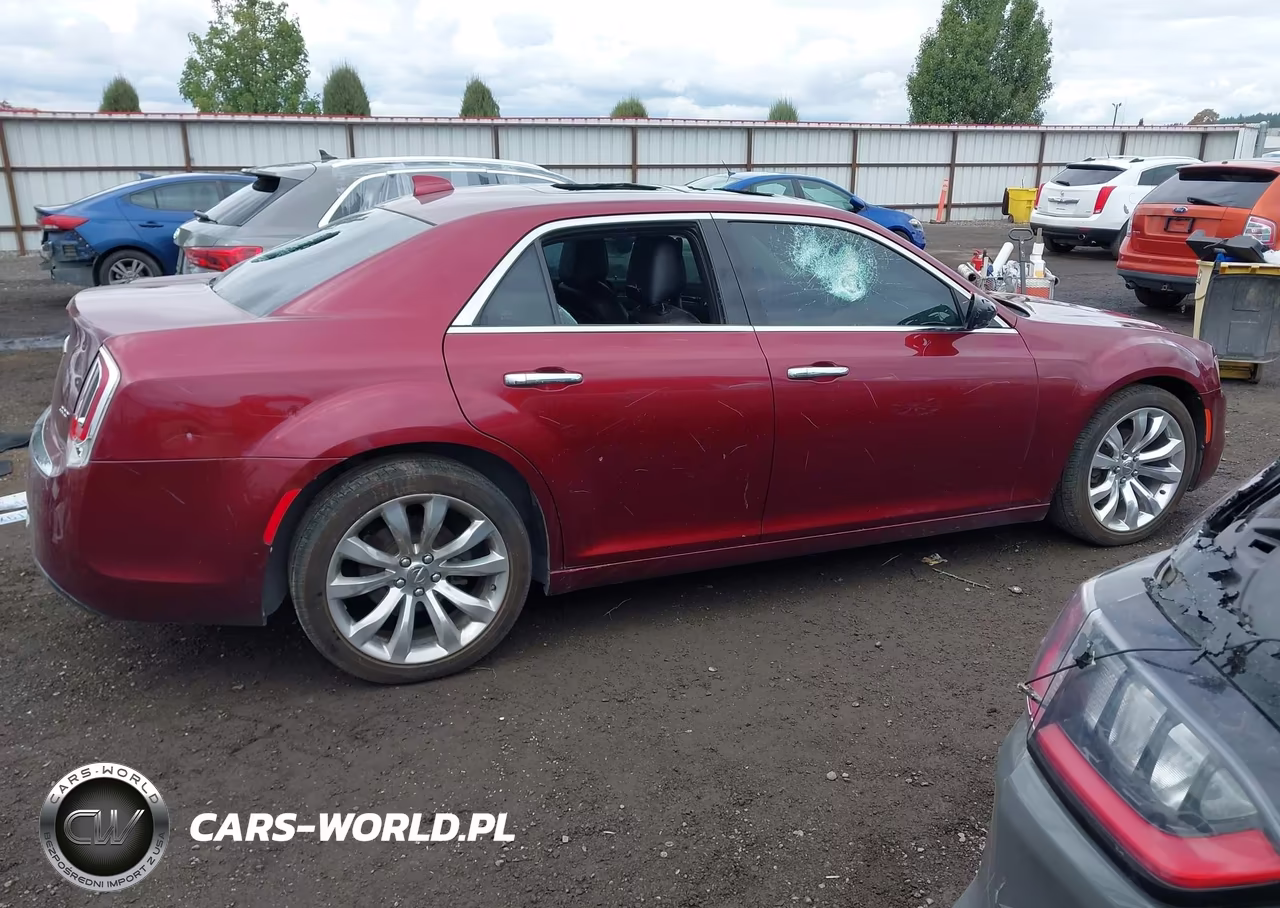2019 Chrysler 300 Limited VIN:2C3CCAEG2KH568608 - 13