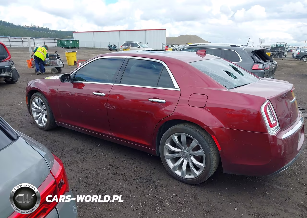2019 Chrysler 300 Limited VIN:2C3CCAEG2KH568608 - 14