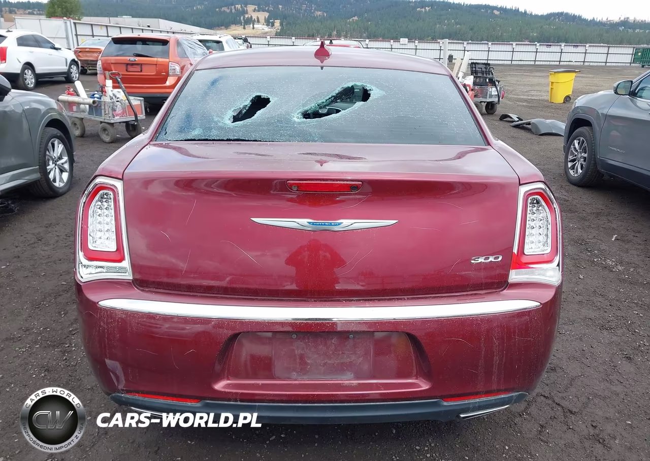 2019 Chrysler 300 Limited VIN:2C3CCAEG2KH568608 - 16