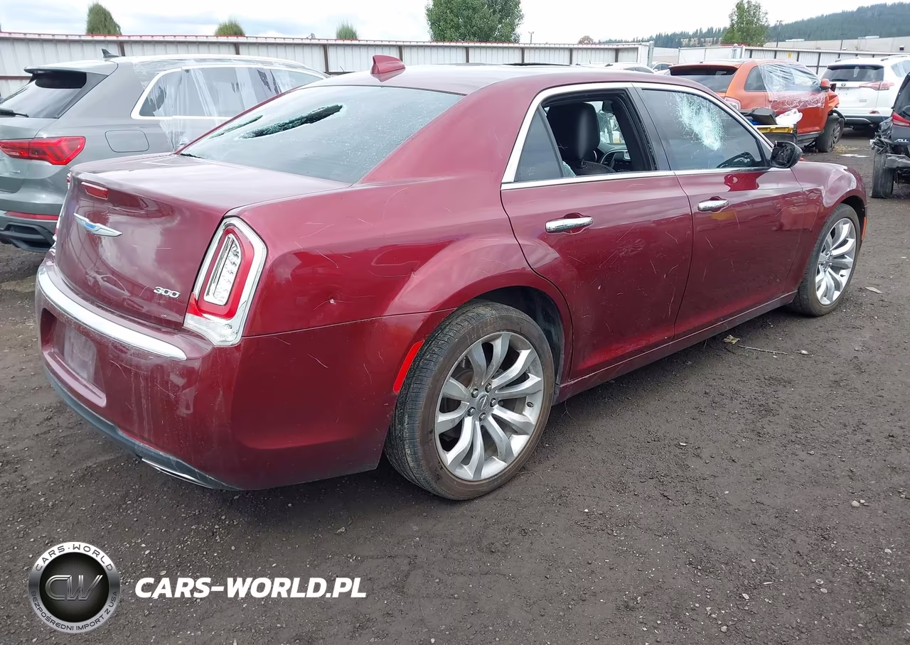 2019 Chrysler 300 Limited VIN:2C3CCAEG2KH568608 - 4