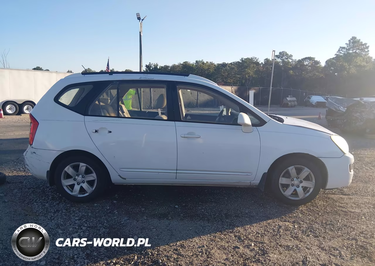 2007 Kia Rondo Lx VIN:KNAFG525677094654 - 14