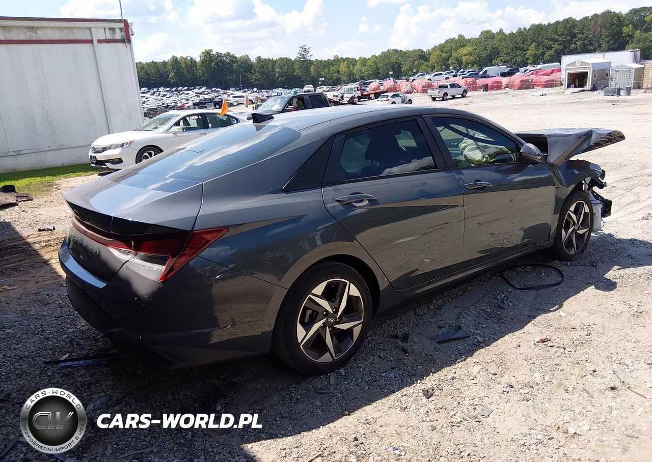 2023 Hyundai Elantra Sel VIN:KMHLS4AG5PU613935 - 4