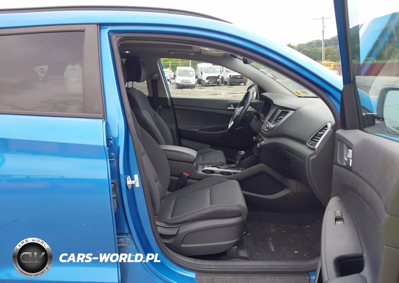 2018 Hyundai Tucson Value VIN:KM8J3CA20JU724421 - 5