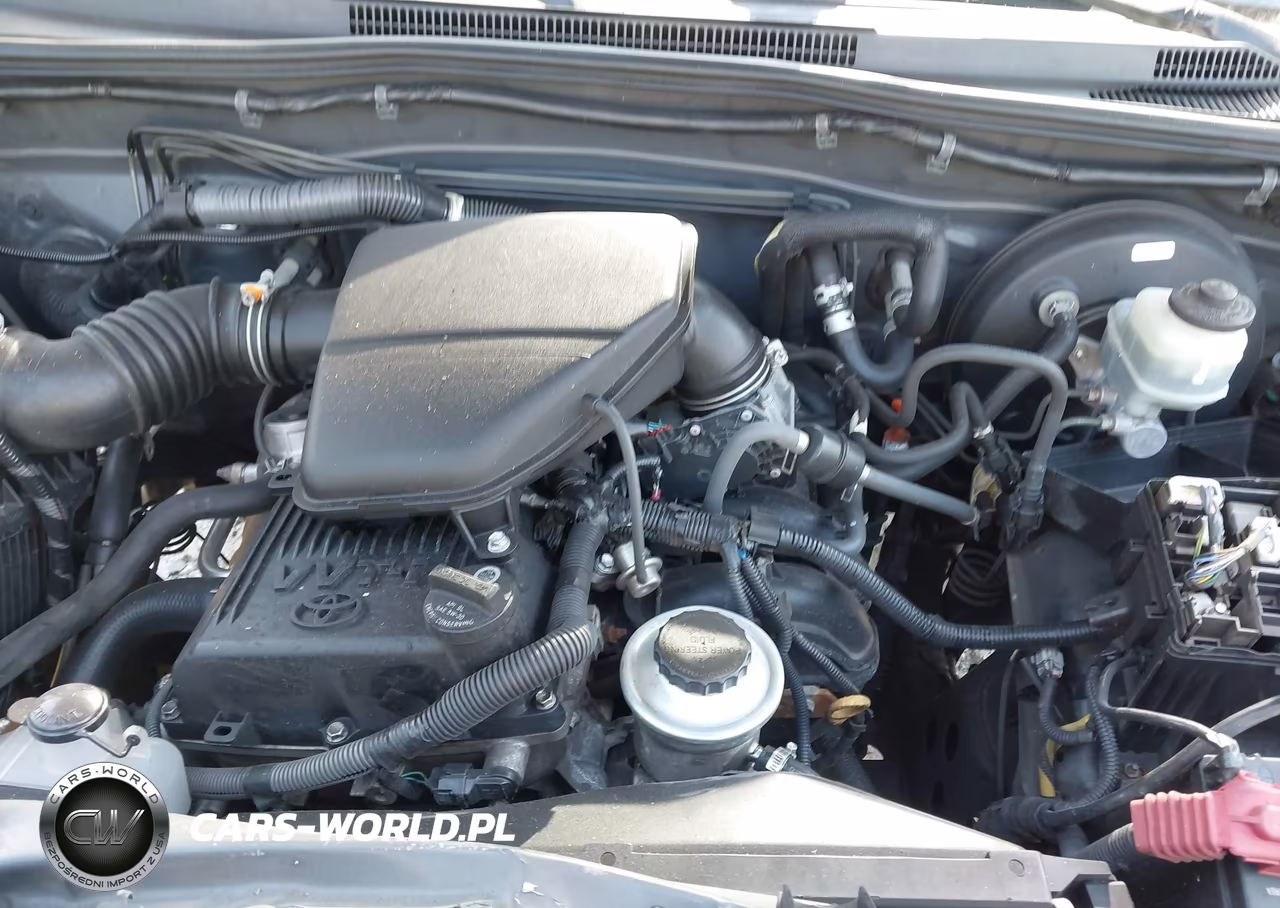 2010 Toyota Tacoma VIN:5TENX4CN2AZ733927 - 10