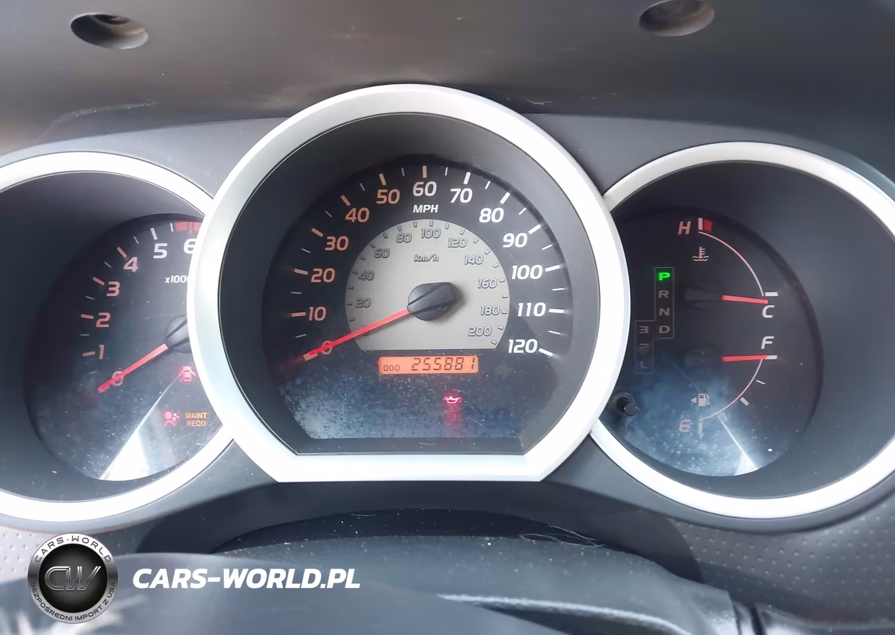 2010 Toyota Tacoma VIN:5TENX4CN2AZ733927 - 7