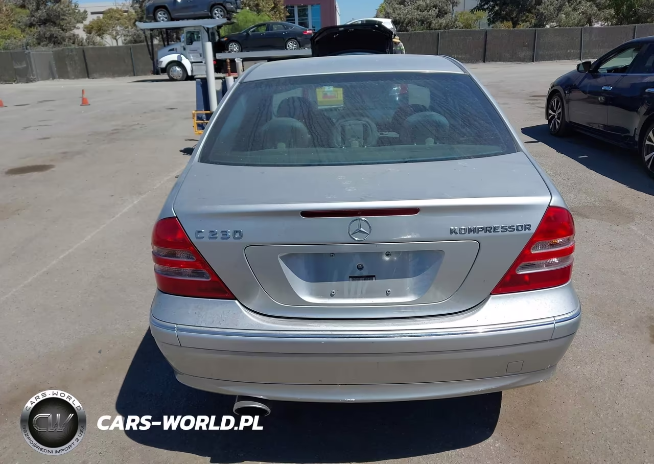 2004 Mercedes-Benz C 230 Kompressor Sport-Sport VIN:WDBRF40J94A626425 - 17