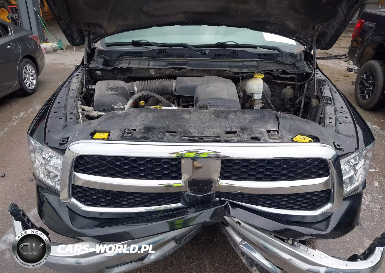 2019 Ram 1500 Classic Tradesman 4X4 6'4 Box VIN:1C6RR7FG6KS635393 - 10