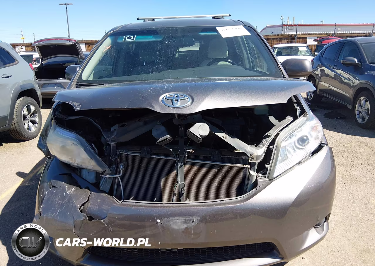 2015 Toyota Sienna Le 7 Passenger VIN:5TDJK3DC7FS112000 - 12