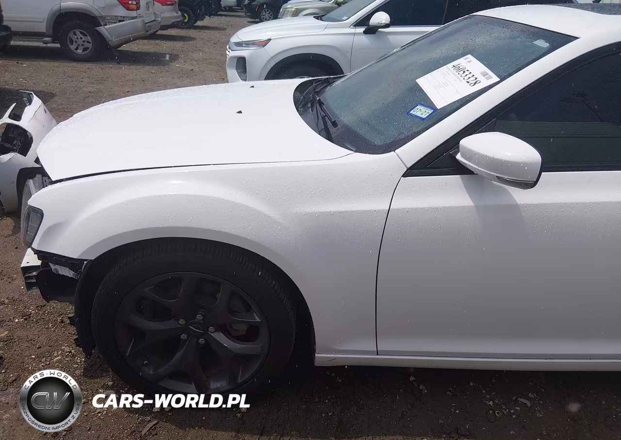 2023 Chrysler 300 300S VIN:2C3CCABGXPH524349 - 15