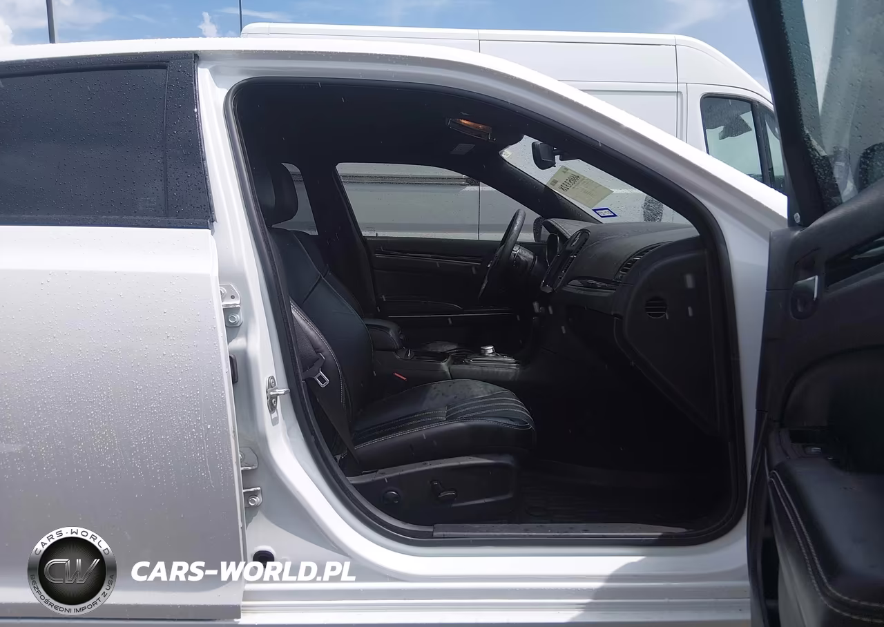 2023 Chrysler 300 300S VIN:2C3CCABGXPH524349 - 5