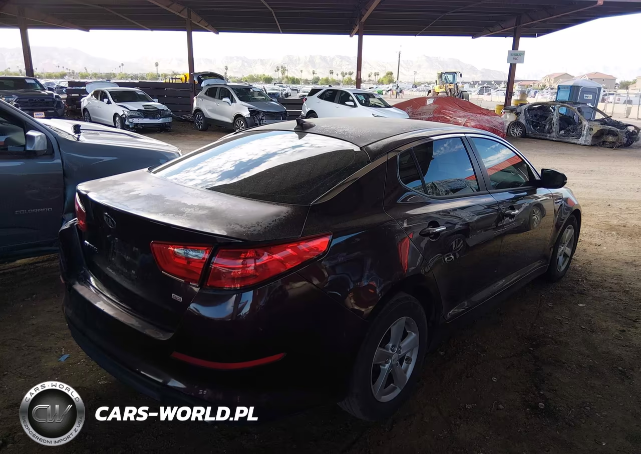 2015 Kia Optima Lx VIN:5XXGM4A73FG426567 - 4