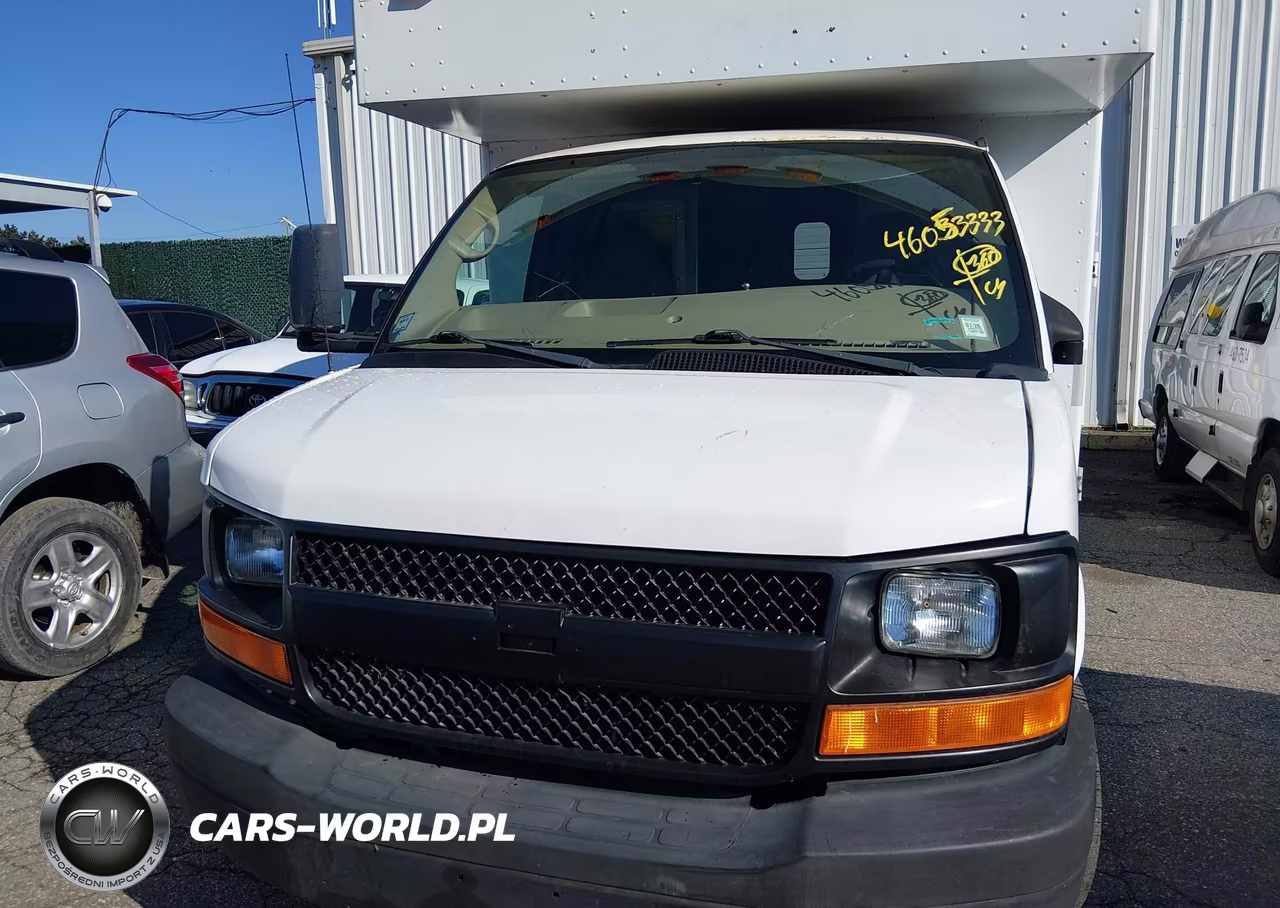 2009 GMC Savana Cutaway Work Van VIN:1GDJG31KX91123809 - 11