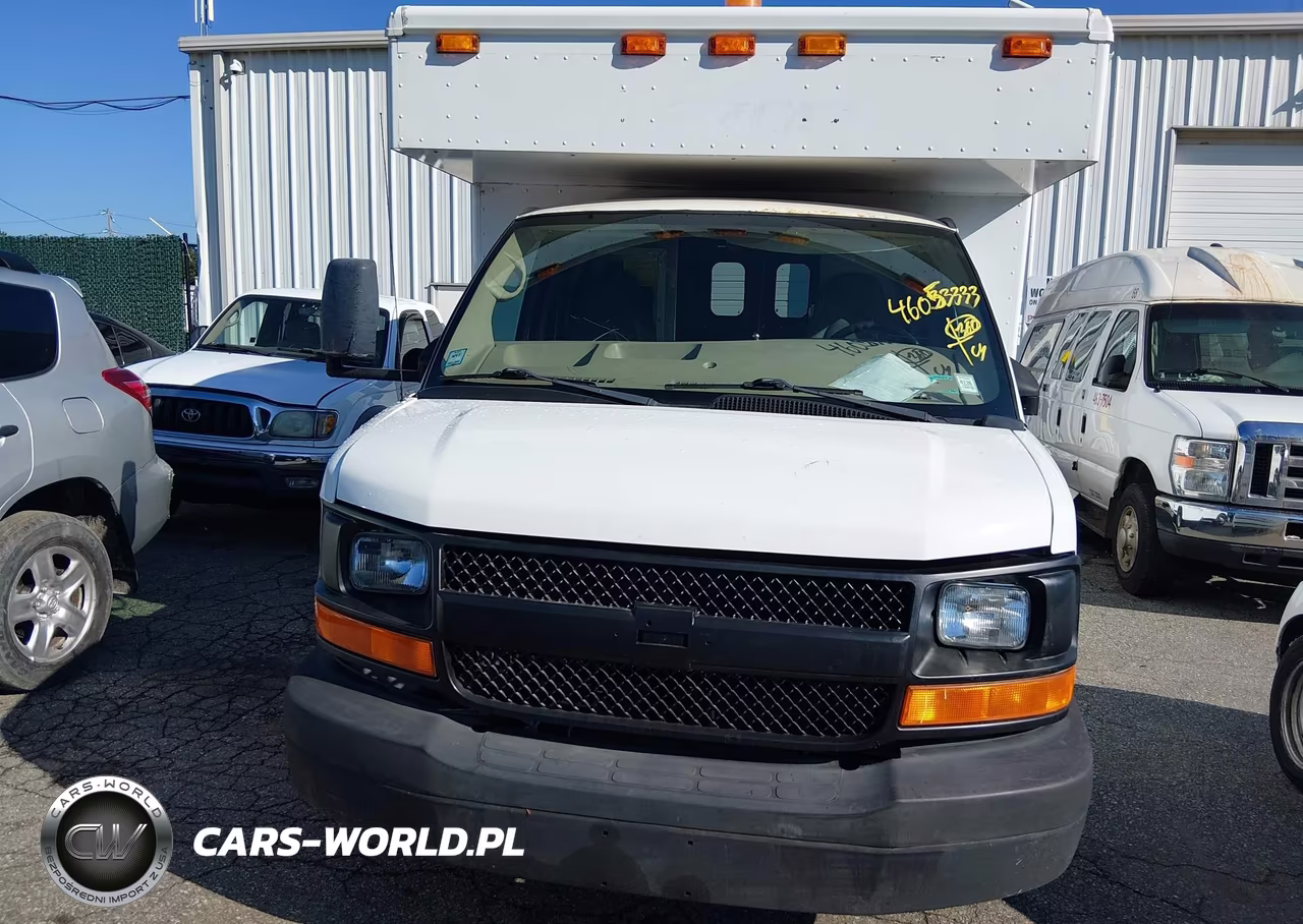 2009 GMC Savana Cutaway Work Van VIN:1GDJG31KX91123809 - 12