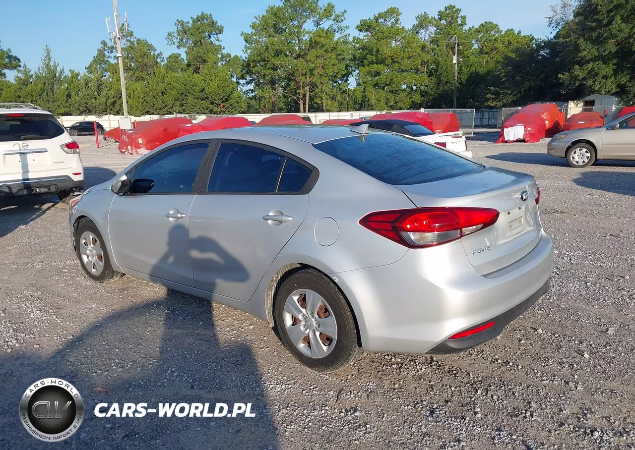 2017 Kia Forte Lx VIN:3KPFK4A79HE038191 - 3