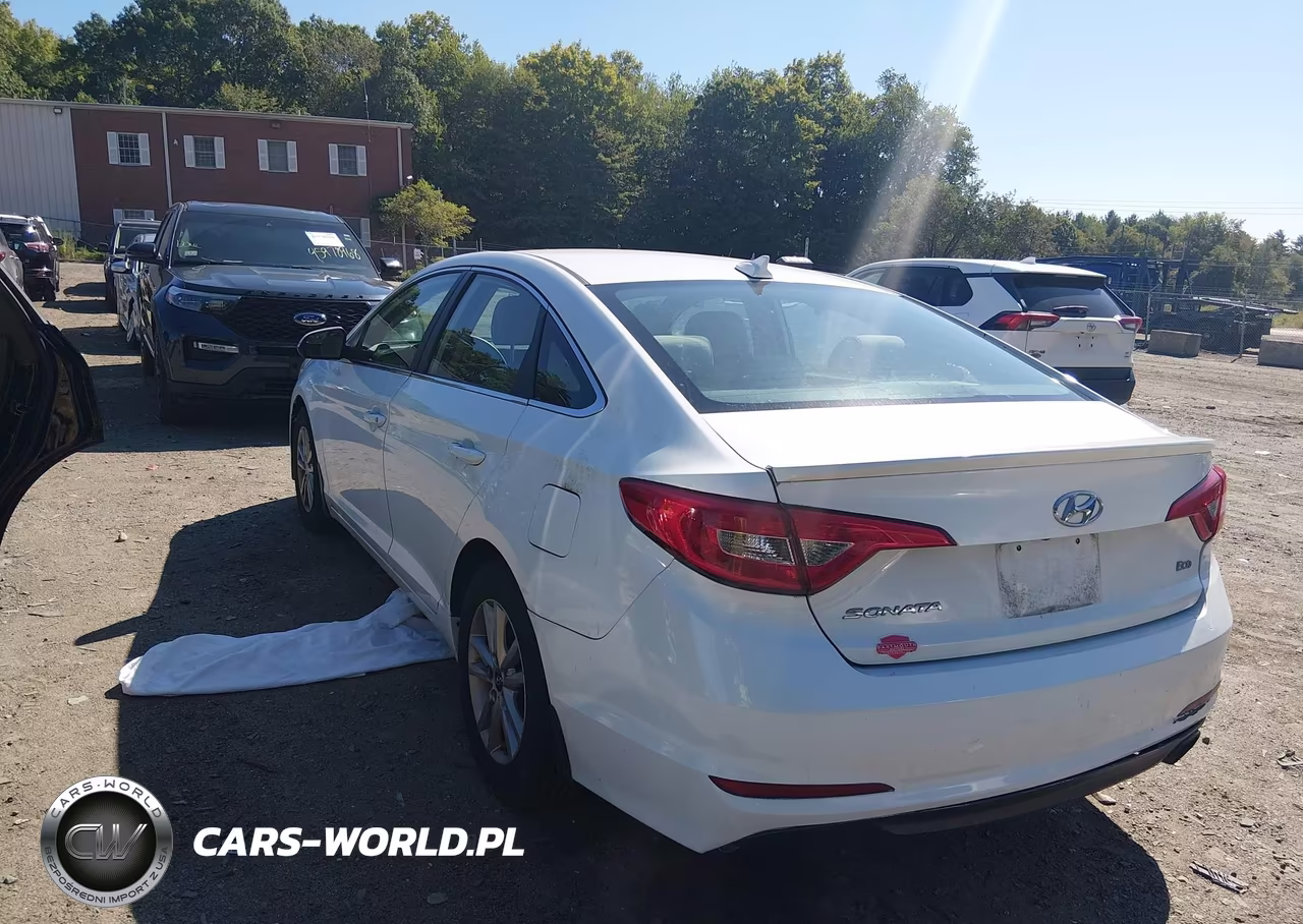 2016 Hyundai Sonata Eco VIN:5NPE24AA8GH359835 - 3