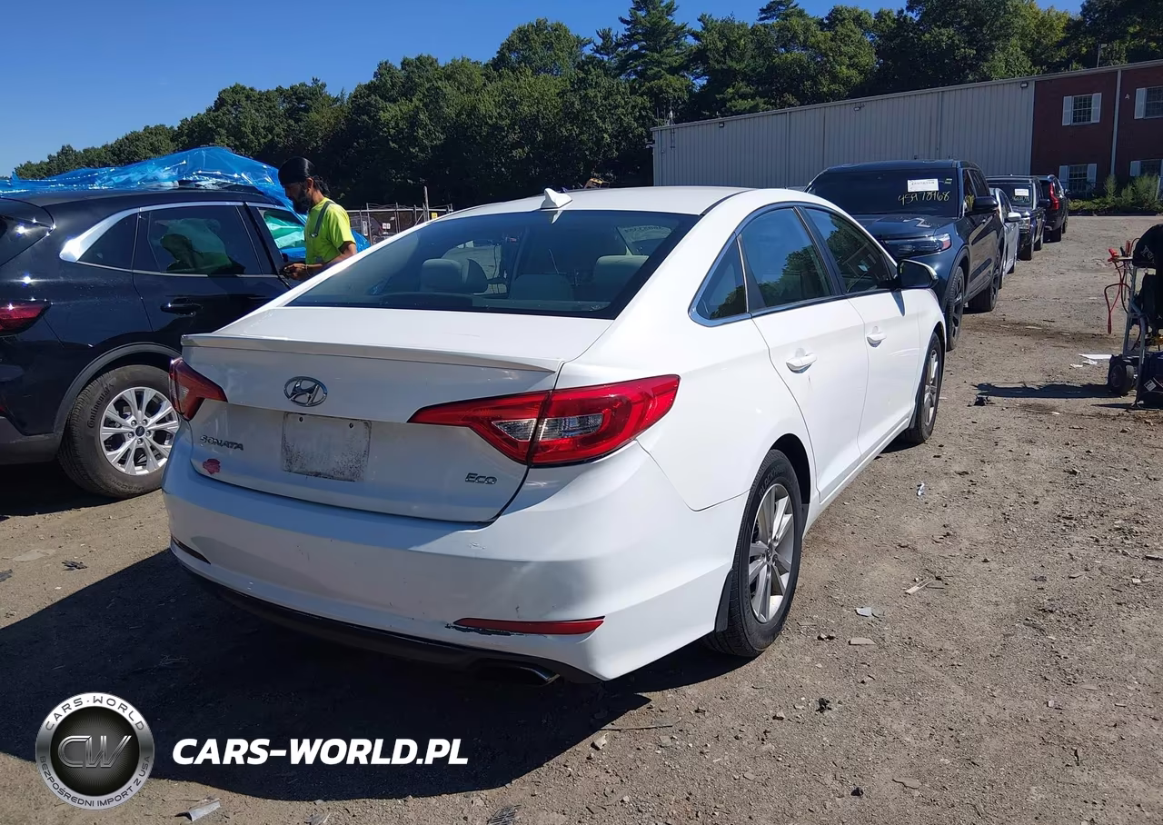 2016 Hyundai Sonata Eco VIN:5NPE24AA8GH359835 - 4