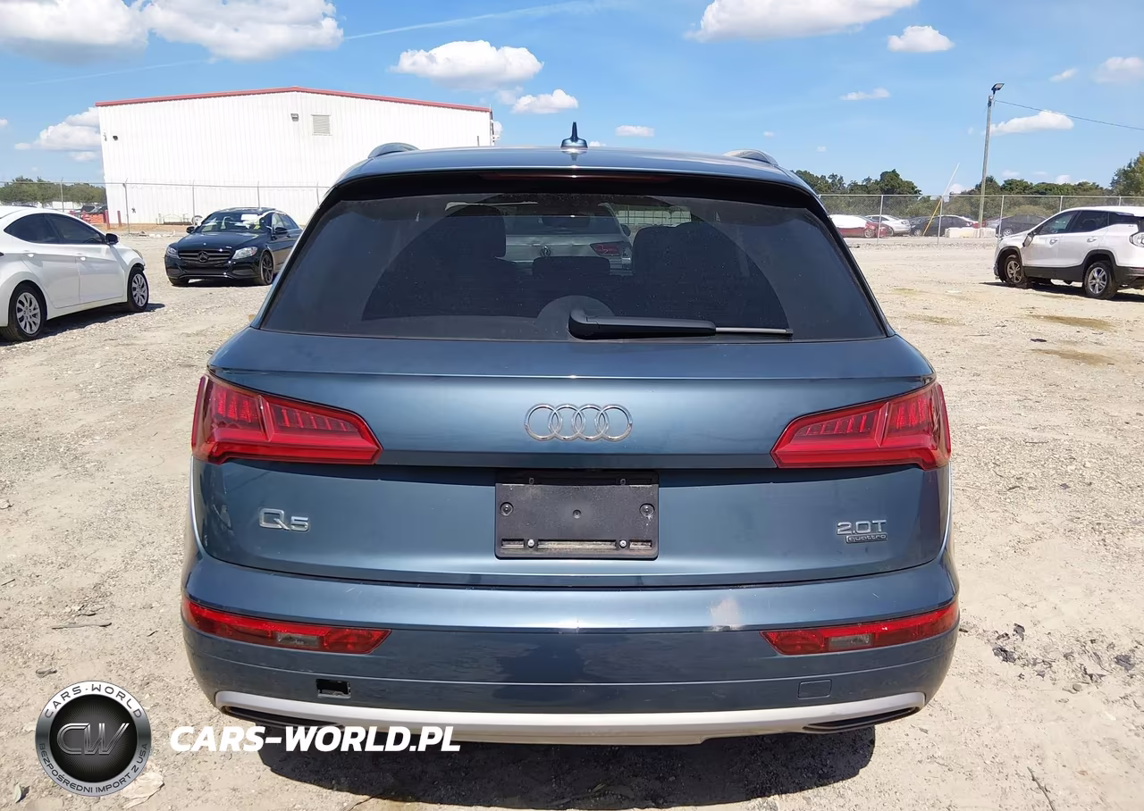 2018 Audi Q5 2.0T Premium-2.0T Tech Premium VIN:WA1ANAFY1J2100813 - 17