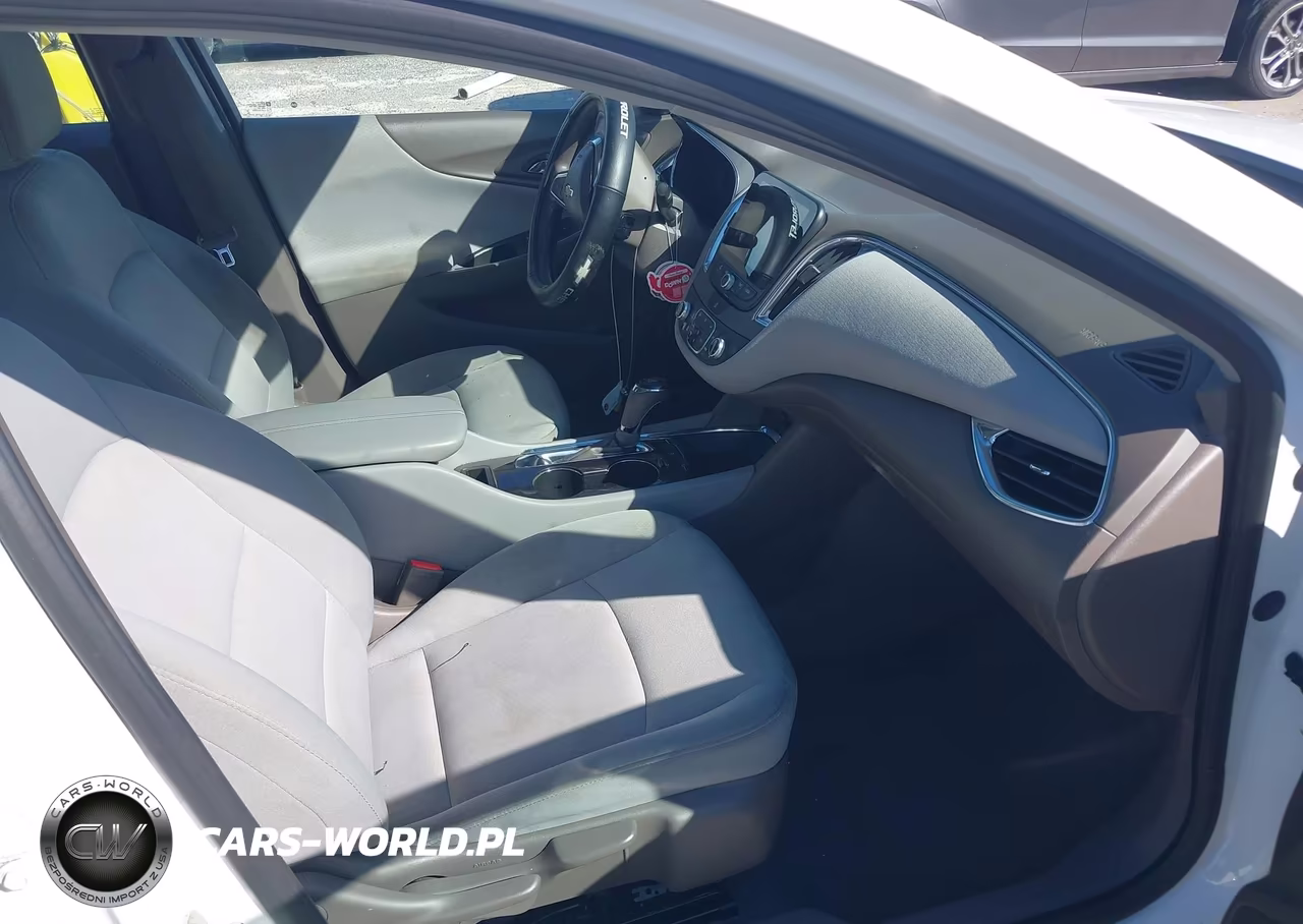 2019 Chevrolet Malibu Lt VIN:1G1ZD5ST4KF108243 - 5