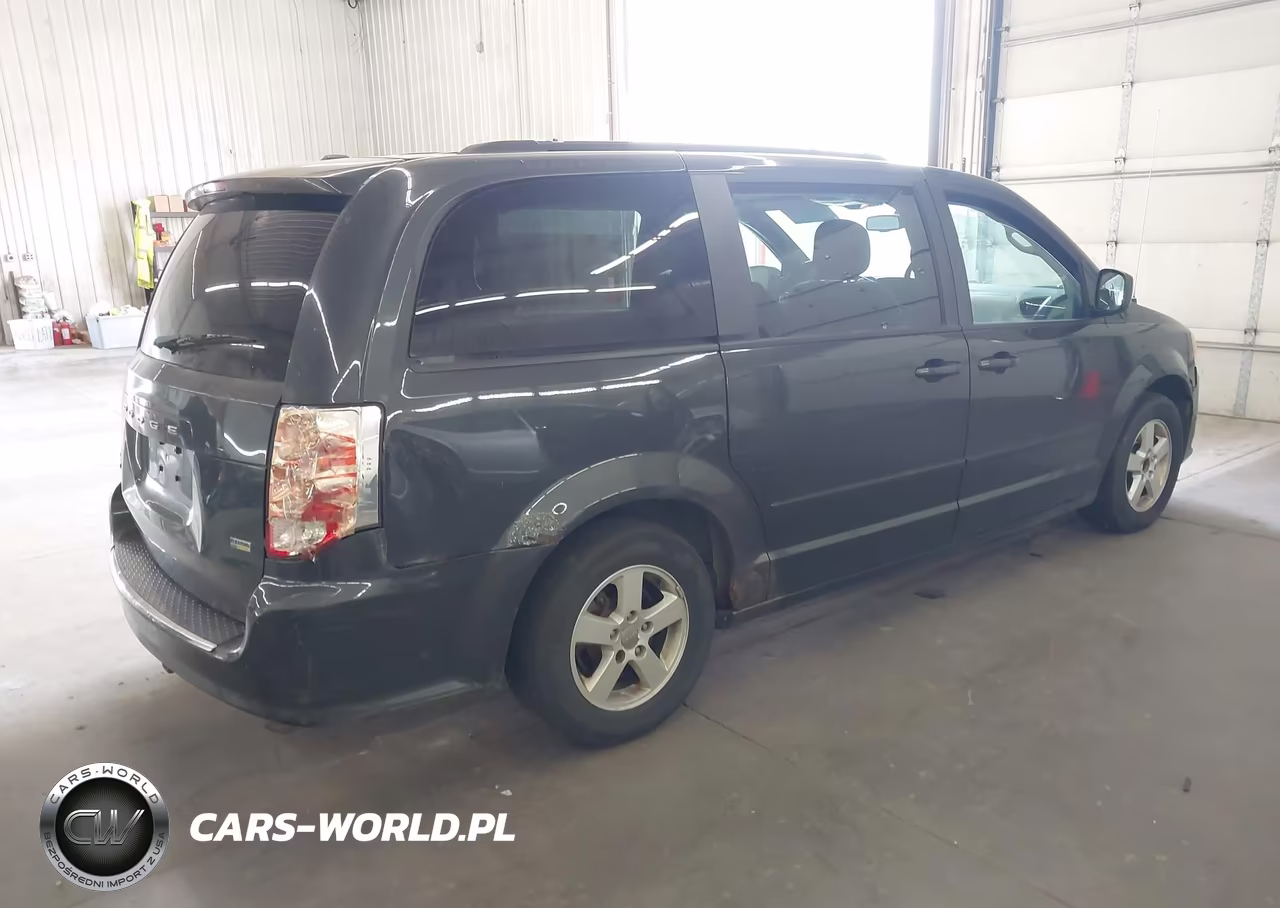 2012 Dodge Grand Caravan Sxt VIN:2C4RDGCG4CR243561 - 4