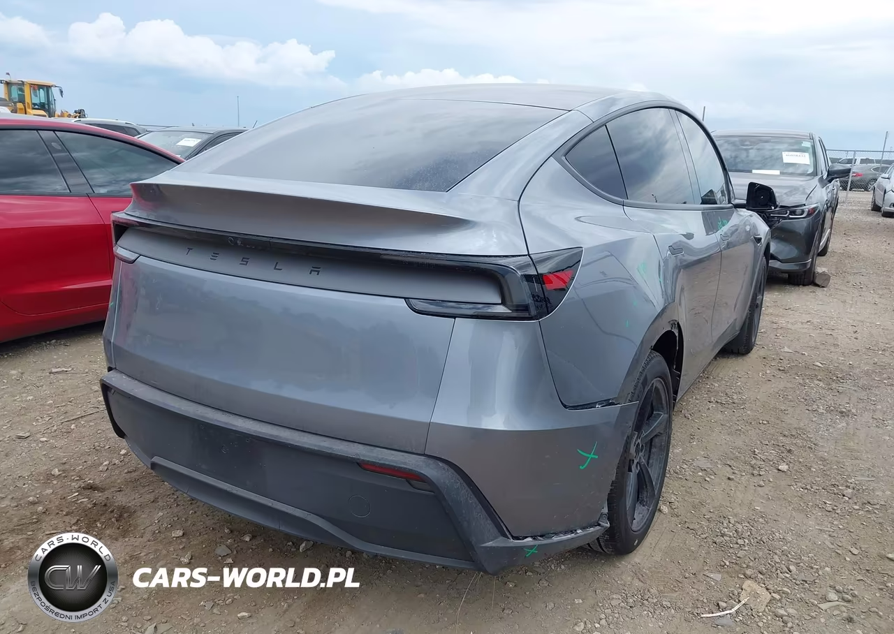 2026 Tesla Model Y Premium Rear-Wheel Drive-Rear-Wheel Drive VIN:7SAYGDEDXTA674177 - 4