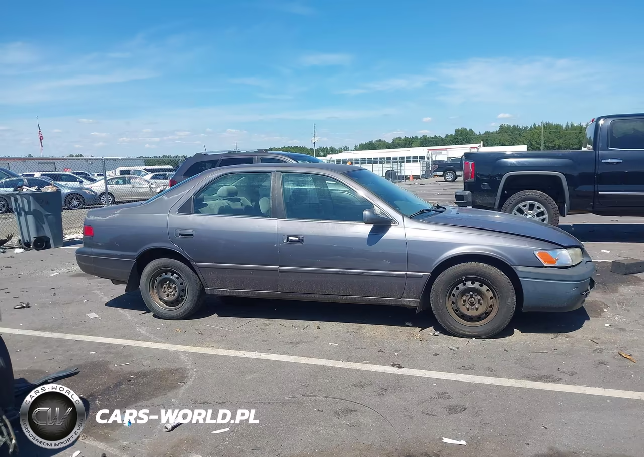 1997 Toyota Camry Le VIN:JT2BG22K4V0025515 - 13