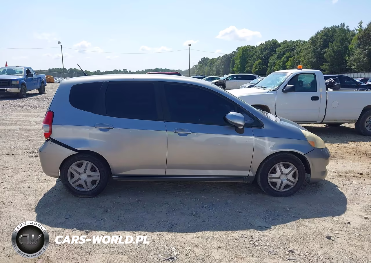 2007 Honda Fit VIN:JHMGD38447S065183 - 13