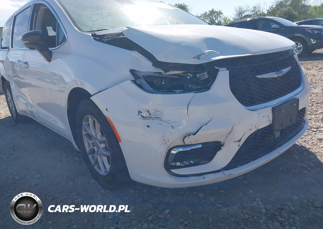 2024 Chrysler Pacifica Touring L VIN:2C4RC1BGXRR125041 - 6
